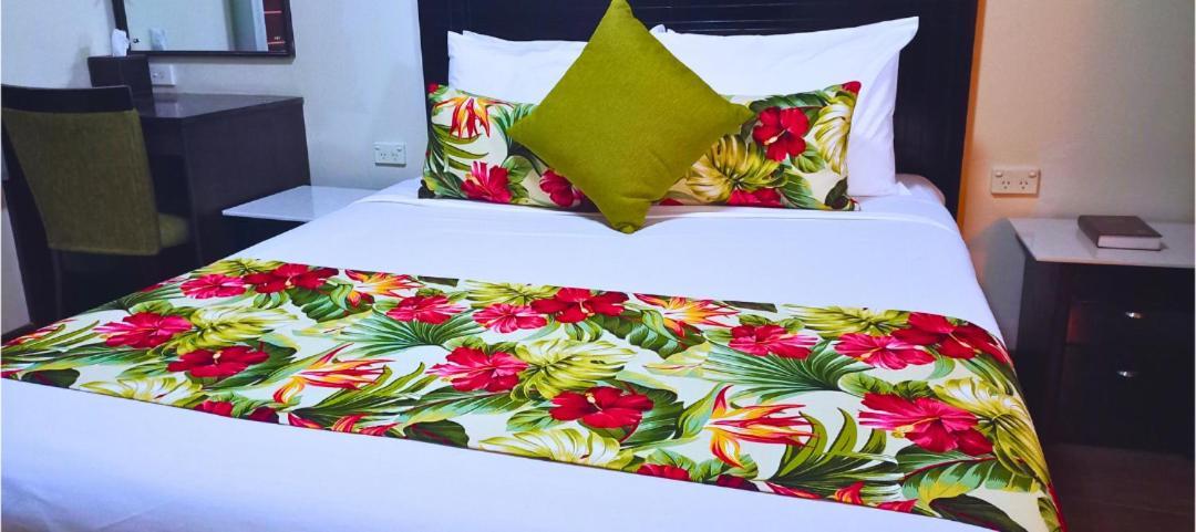 Tokatoka Resort Hotel Nadi Bagian luar foto